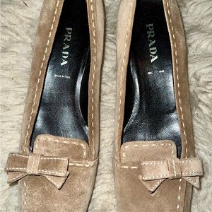 Adorable Prada tiny heels with bow.
